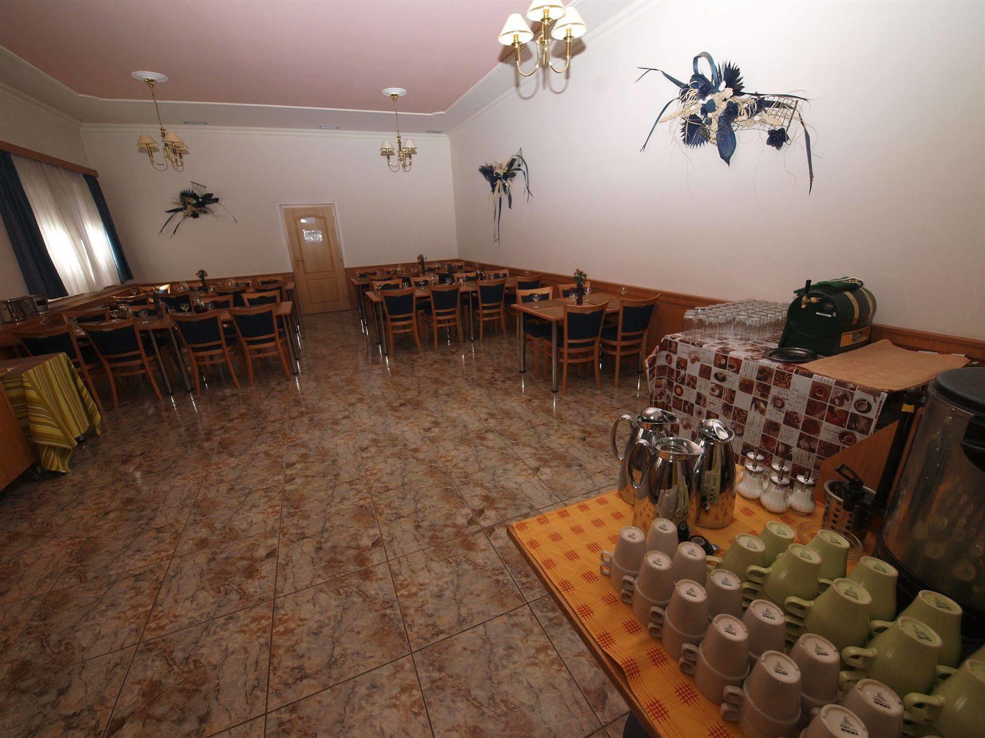 Hotel Macocha Blansko Esterno foto